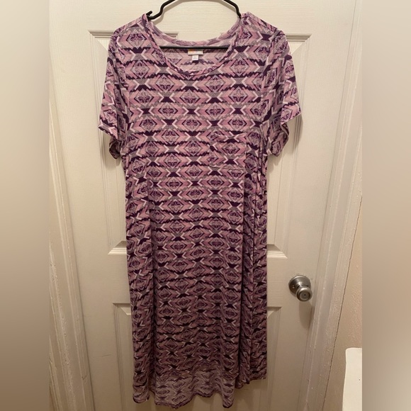 LulaRoe Carly Dress - Picture 1 of 3